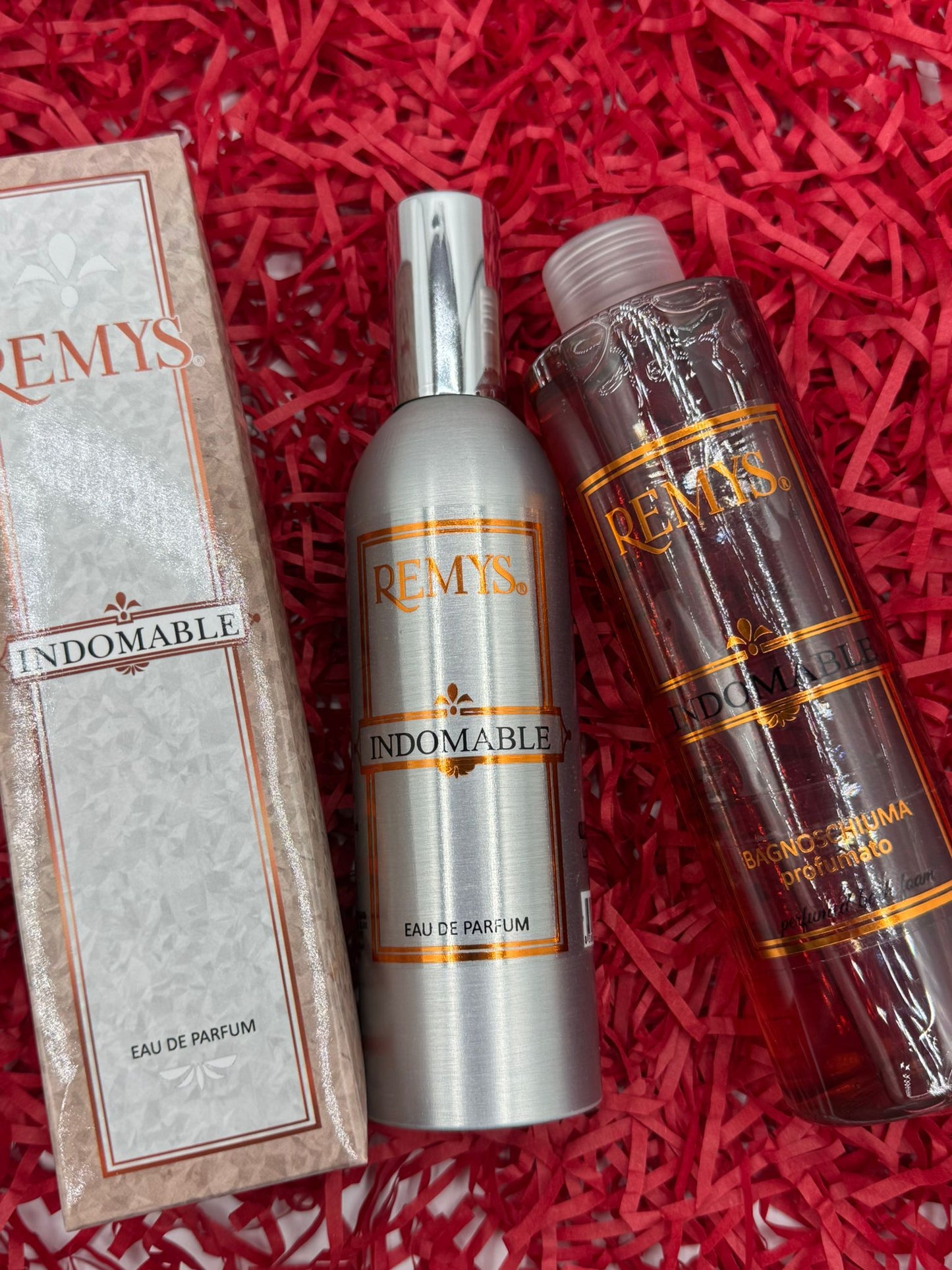 REMYS CONFEZIONE INDOMABLE EDP 150ML E BAGNOSCHIUMA 250ML
