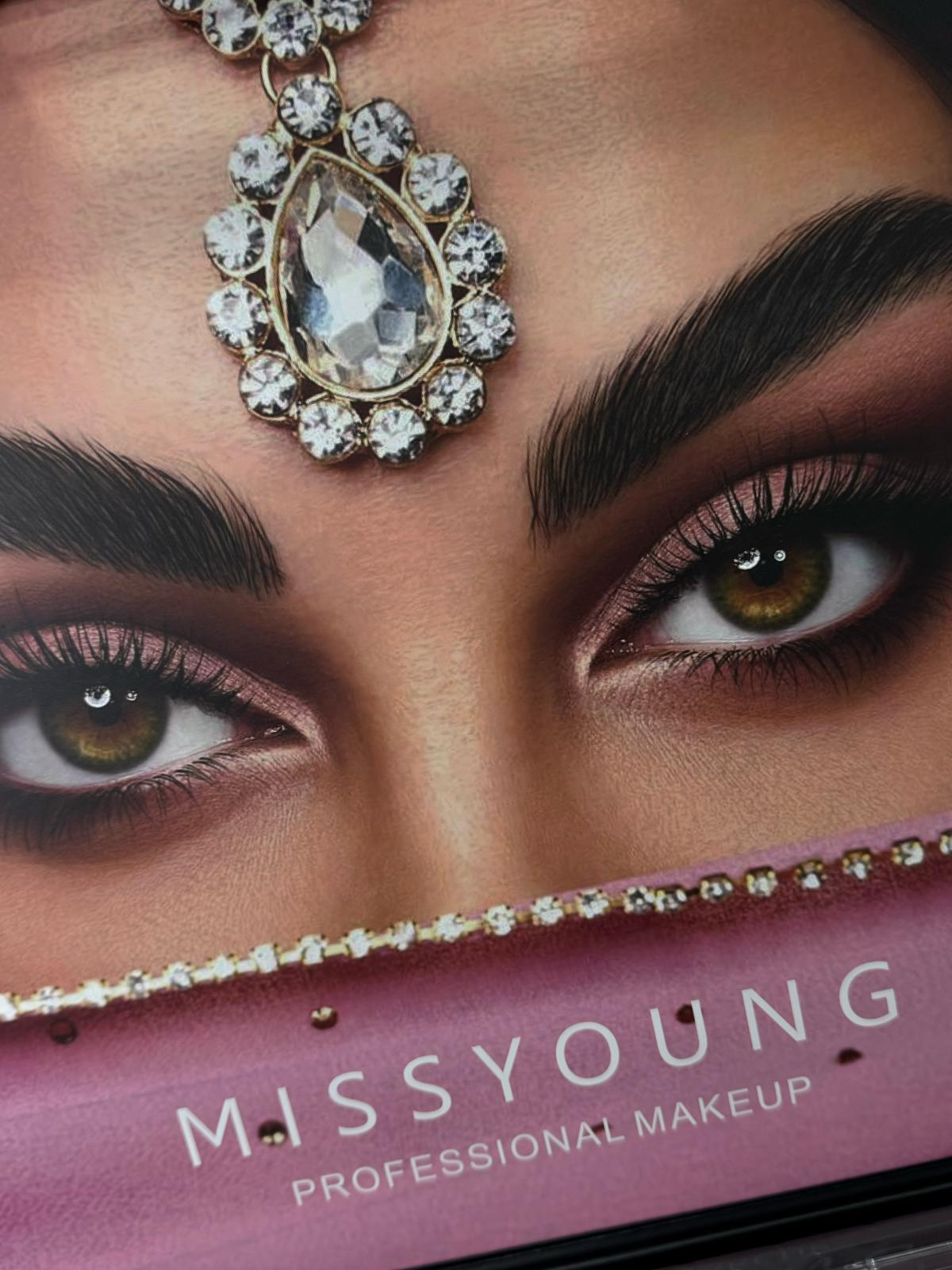 MISS YOUNG MAKEUP PROFESSSIONALE