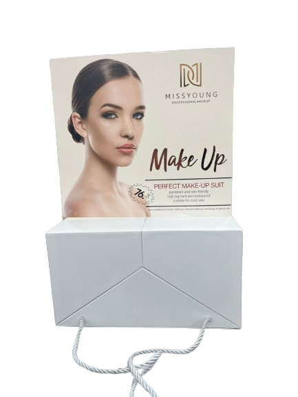 MISS YOUNG BOX MAKE UP 76 PZ