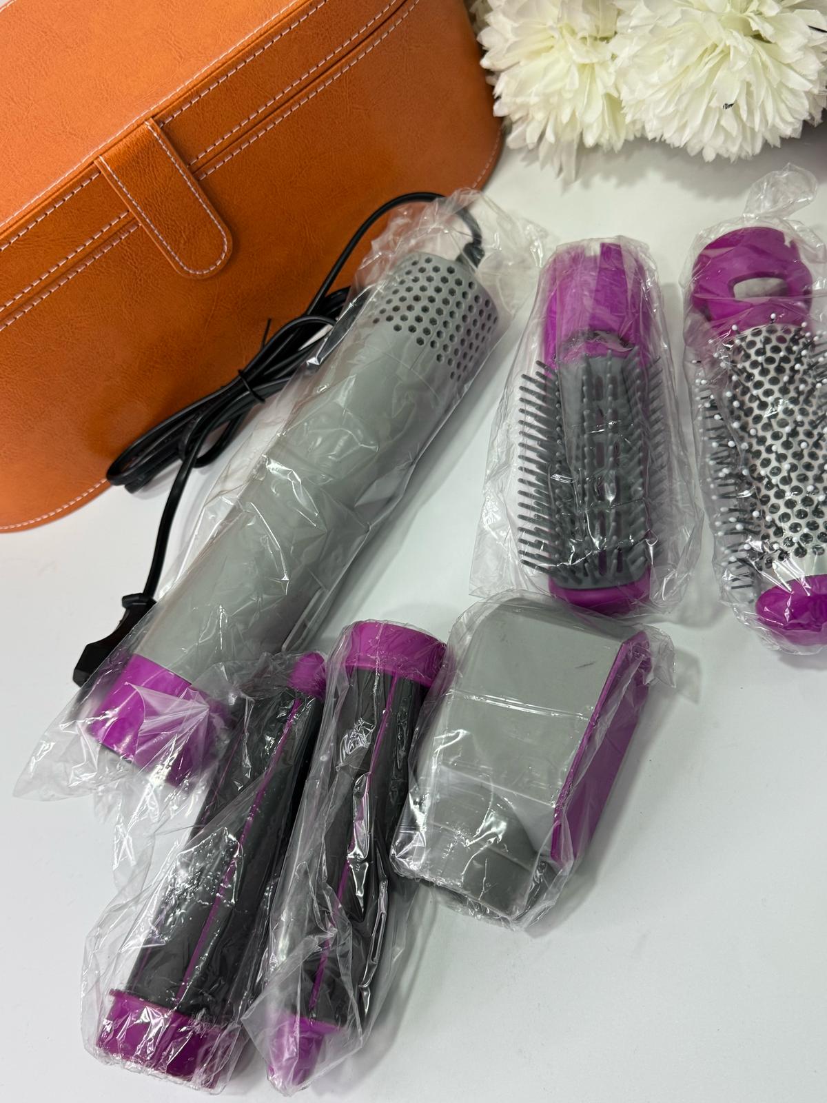 COFANETTO IN PELLE CON SPAZZOLA 5IN1