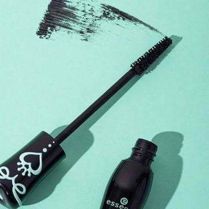 ESSENCE LASH PRINCESS FALSE LASH EFFECT